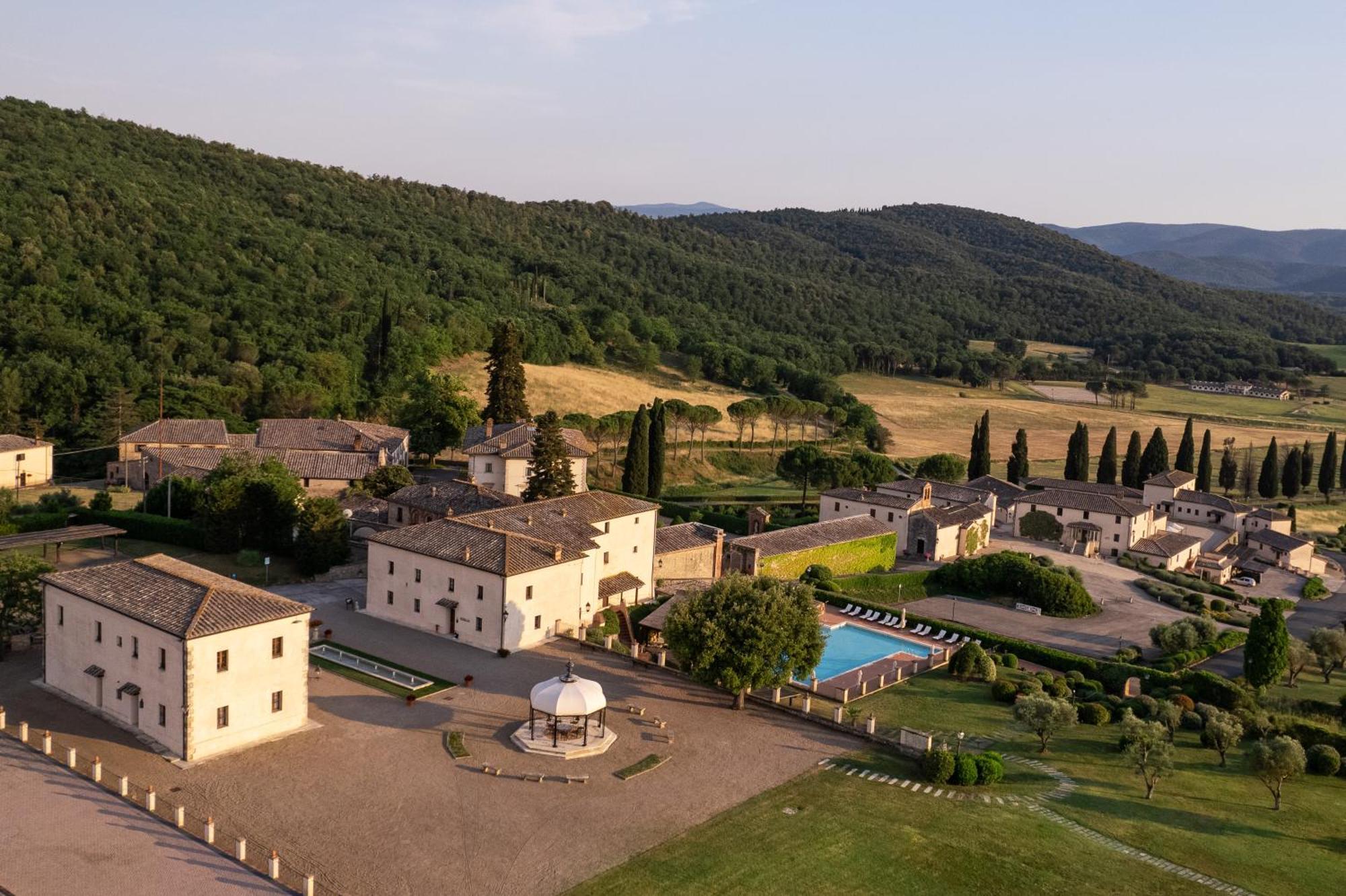 La Bagnaia Golf Resort Kültér fotó